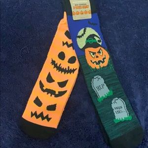 2 pair of Halloween crew socks
